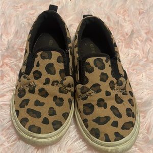 Size 9 Old Navy leopard shoes